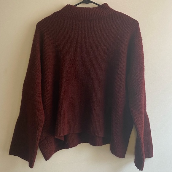 Mossimo Burgundy Cut Out Neck Sweater Size L - Picture 2 of 2